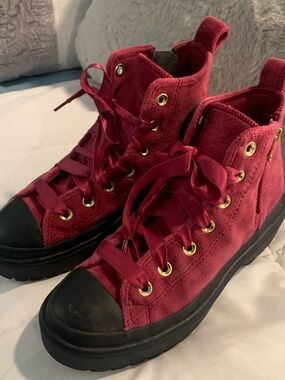 Converse All Star Berry velvet  High-Top Sneakers with Black Heel